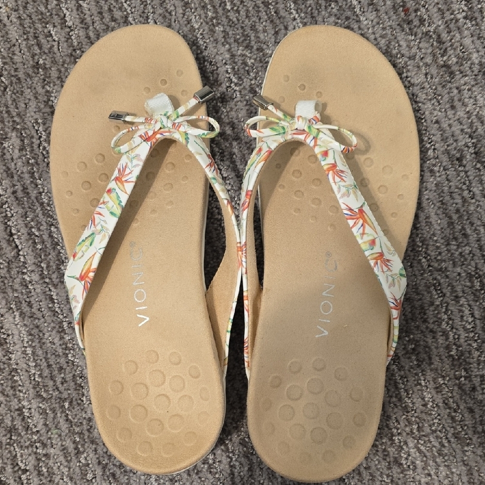 Vionic Cream Sandals with Braided Design
